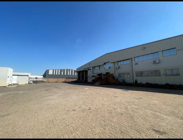 2,528M² FACTORY TO LET IN JET PARK